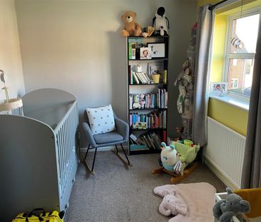 Millbank, Cam - Photo 3