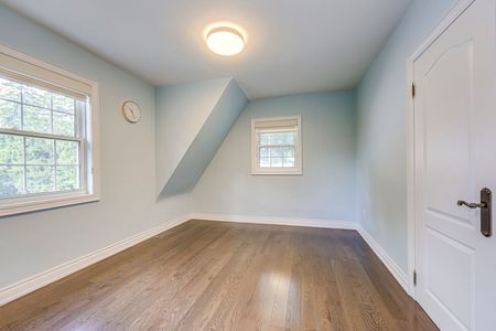 For Lease - 308 Morrison Road, Oakville, Ontario - Photo 3