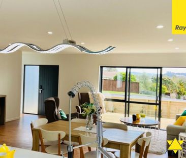 Looking for a modern home built in the ever so convenient Henderson... - Photo 5