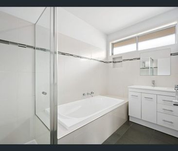 Where Comfort, Style and Location Unite. (Check out our 3D Tour onl... - Photo 5