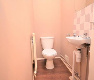 3 bedroom semi-detached house to rent - Photo 1