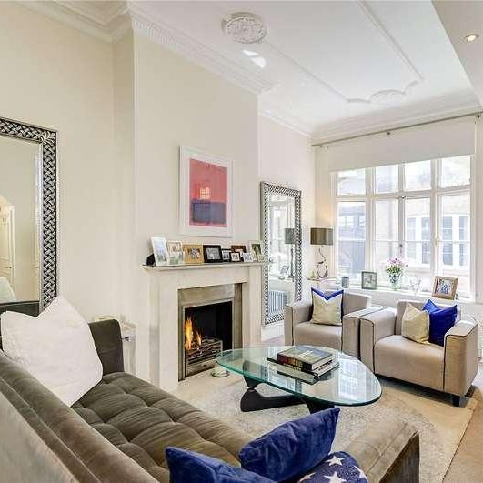 Lyall Mews, Belgravia, London, SW1X - Photo 1