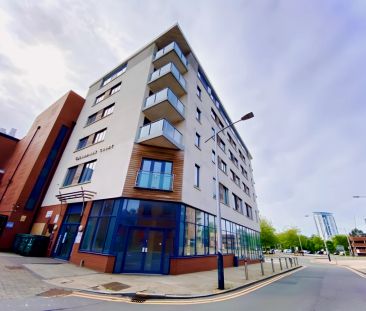 2 bedrooms 2 bathrooms - Photo 2