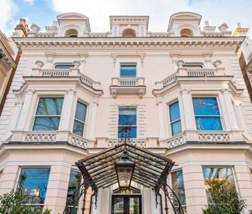 Two-bedroom flat in Holland Park, W11, London - Photo 4