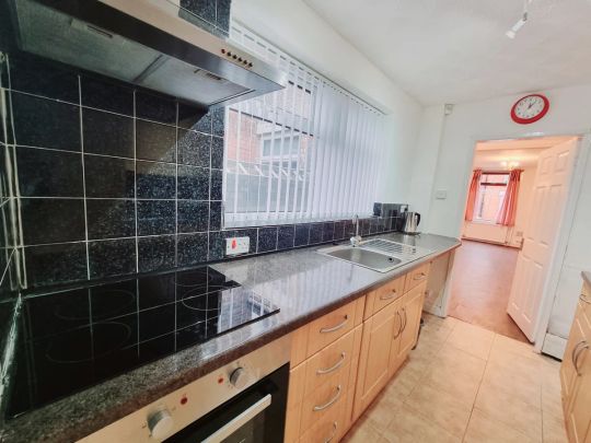 Property To Rent Edge Street, St. Helens, WA9 | 2 Bedroom House through Little Estate Agents - Photo 1