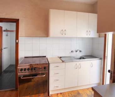 Beautiful Two Bedroom Treasure - Photo 2