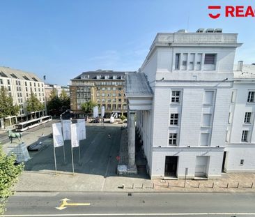 Wohnen am Theaterplatz: Möblierte 1-Zimmer-Wohnung mit Einbauküche! - Photo 3