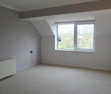 1 bedroom retirement property to rent - Photo 5