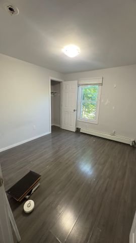 For Lease - 108 Queenston Street Unit# 2, St. Catharines, Ontario - Photo 4