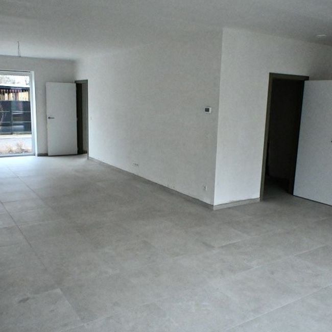 Eengezinswoning te huur in Grobbendonk voor € 1.400 met 3 slaapkamers - Photo 1