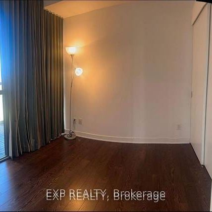 Bloor/Jarvis-Modern Spacious 2Bdrm 2Bath - Photo 3