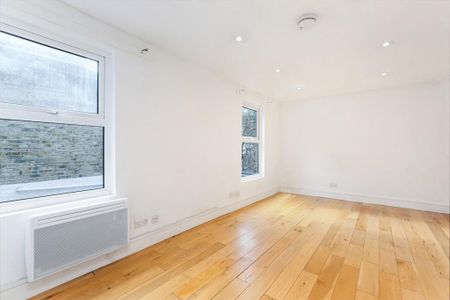 Studio to rent - Photo 5