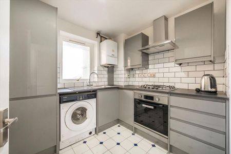 2 bedroom flat to rent - Photo 5