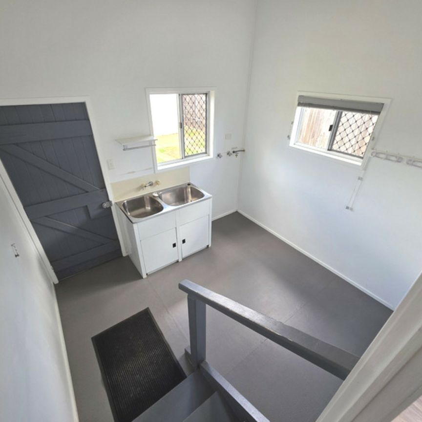 SPACIOUS & LOW-MAINTENANCE HOME IN A CENTRAL LOCATION - Photo 1