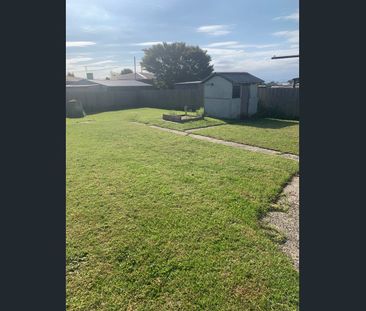 12 Truscott Rd, Moe, Vic 3825 - Photo 1