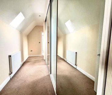 4 bedroom detached house to rent - Photo 4