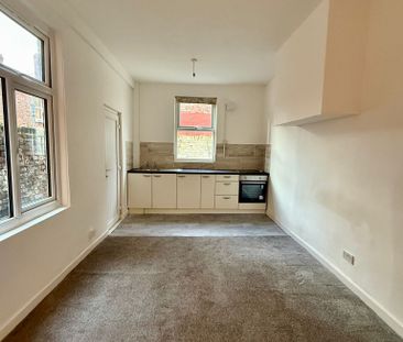 Aigburth Road, Garston, Liverpool, L17 - Photo 2