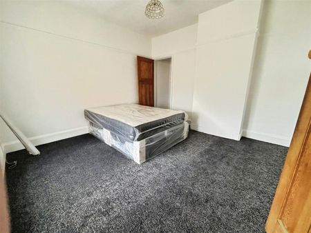 Chequer Street, Bulkington, Bedworth - Photo 3