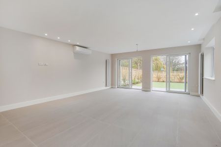 Bridge Lane, Golders Green, NW11 9JY, London - Photo 2