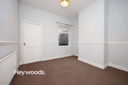 2 bed terraced house to rent in Victoria Street, Stoke-on-Trent, Staffordshire - Photo 2