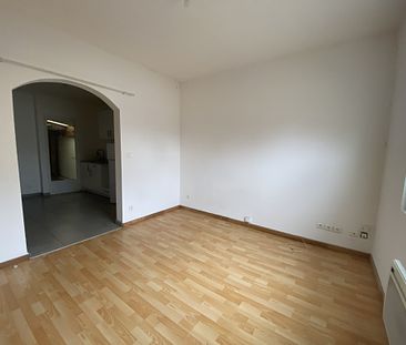 APPARTEMENT F1 BIS AVEC COURETTE - SECTEUR ST ANNE - Photo 4