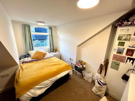 4 bedroom house share to rent - Photo 3