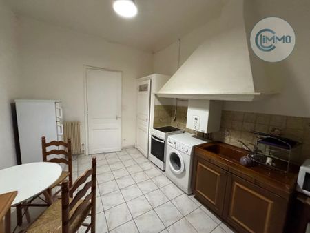 Location Appartement 1 pièce 37m² NICE 06000 - Photo 4