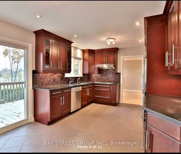 Detached Home For Lease | C8143962 - Photo 2