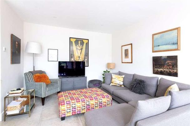 Ravenslea Road, London, SW12 - Photo 1