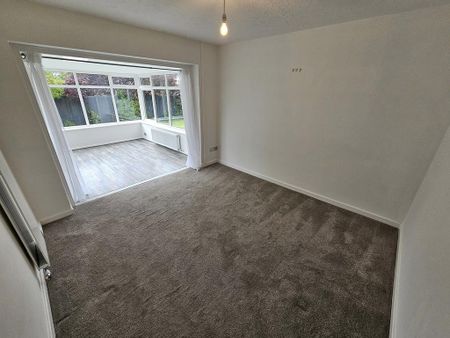 6 bedroom detached house to rent - Photo 5