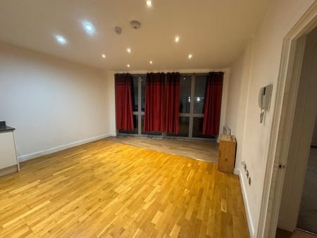 1 Bed Flat, Wick Lane, E3 - Photo 2