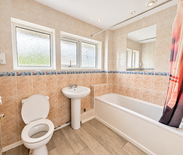 3 bedroom property to rent - Photo 4