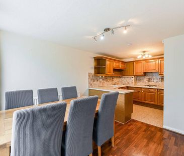 4 bedroom terraced house to rent - Photo 4