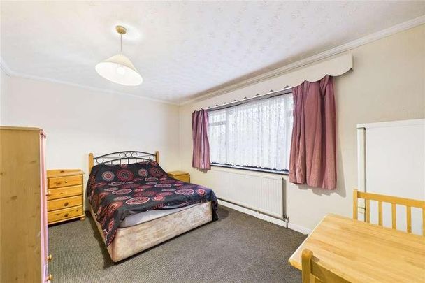 Albert Street, Slough, Berkshire, SL1 - Photo 1