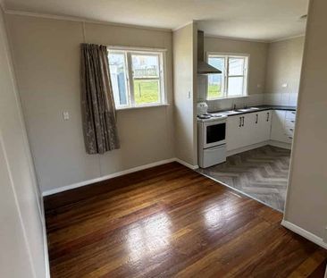 82 Leicester Street, Cannons Creek – Newly Renovated 3 Bedroom Home - Photo 3