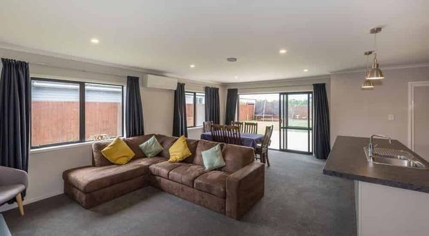 4 DOUBLE BEDROOMS - Photo 1