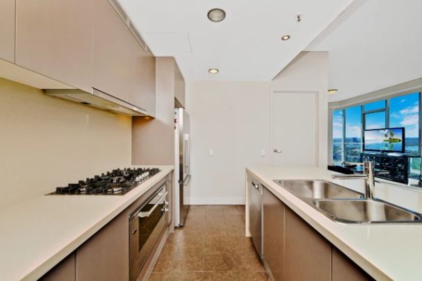 3Bedrooms, 2Bathrooms - Photo 1