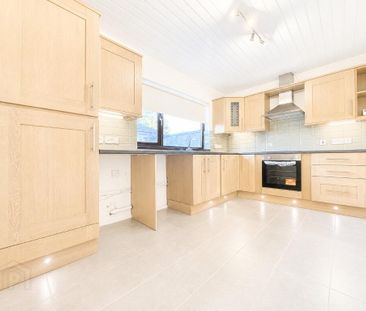 1 Beech Drive, Carrickfergus, BT38 8DY - Photo 1