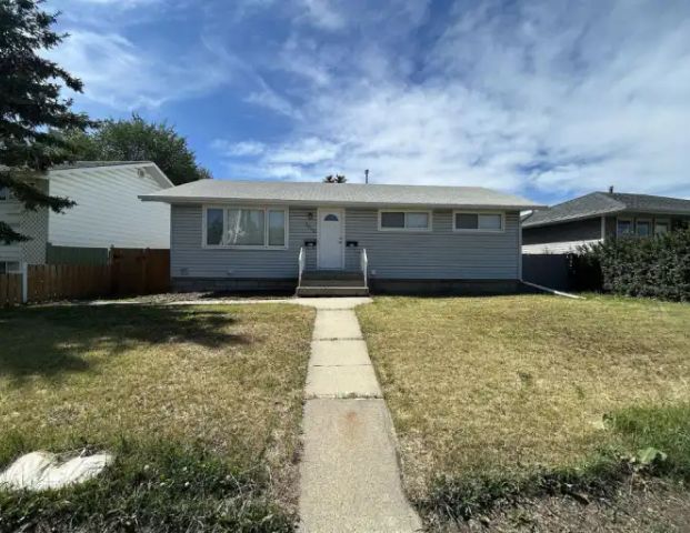 9018 Meadowlark Road Northwest | 9018 Meadowlark Road Northwest, Edmonton - Photo 1