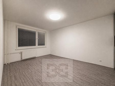 Pronájem bytu 1+kk 31 m2 - Фото 3