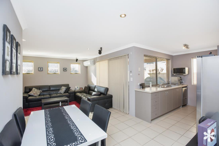 24 Peppermint Gardens - Photo 2