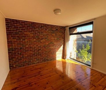 5/6 Merton Street, Ivanhoe - Photo 1