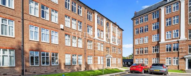 3 bedroom flat to rent - Photo 1