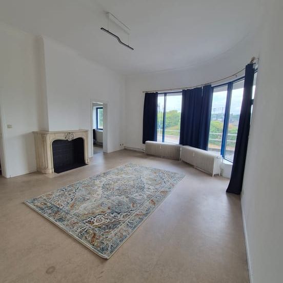 Appartement te huur - foto 1