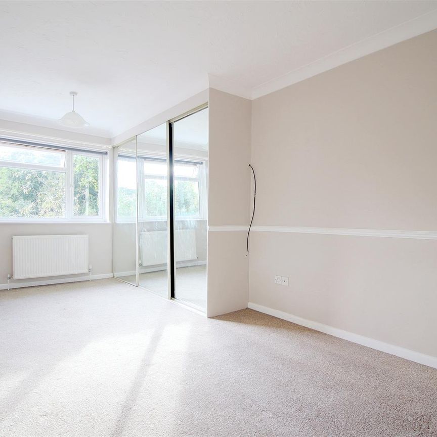 4 Bedroom House to let - Photo 1