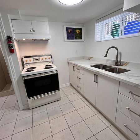 For Lease - 77 Highland Park Boulevard, Markham, Ontario - Photo 1