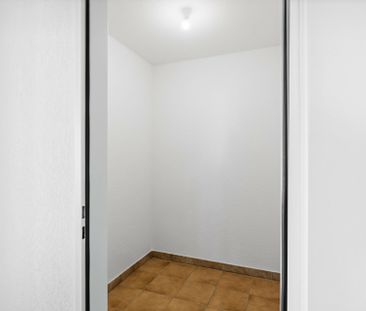 appartement de 2 pces dans quartier très ensoleillé - Foto 2