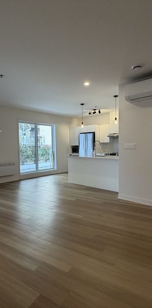 ⭐ APPARTEMENT 4 1/2 MODERNE ET NEUF - Photo 1