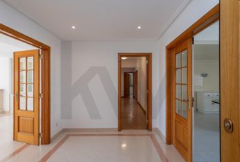 Apartamento T4 em Lisboa