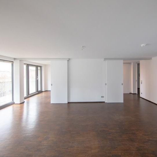 Repräsentative 4 Zi-Whg. mit Aufzug Balkon TG u. EBK Wasserlage an der Museumsinsel (4.1) - Foto 1